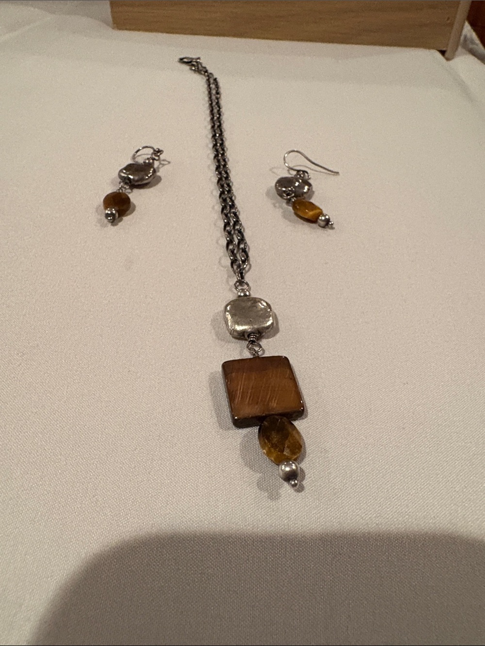 Silpada Silver Necklace and Earrings Set with Tiger Eye Gemstone Accents